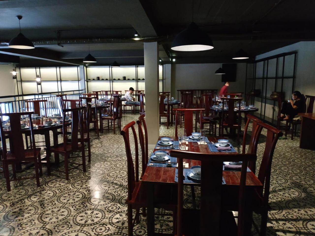 Minh Duc Hotel Ha Long Exterior photo