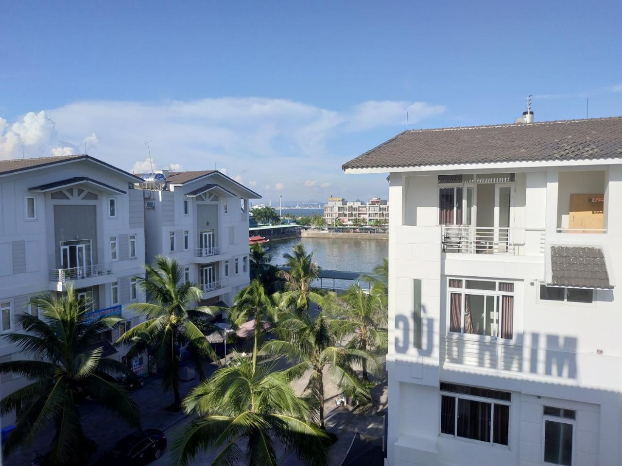 Minh Duc Hotel Ha Long Exterior photo