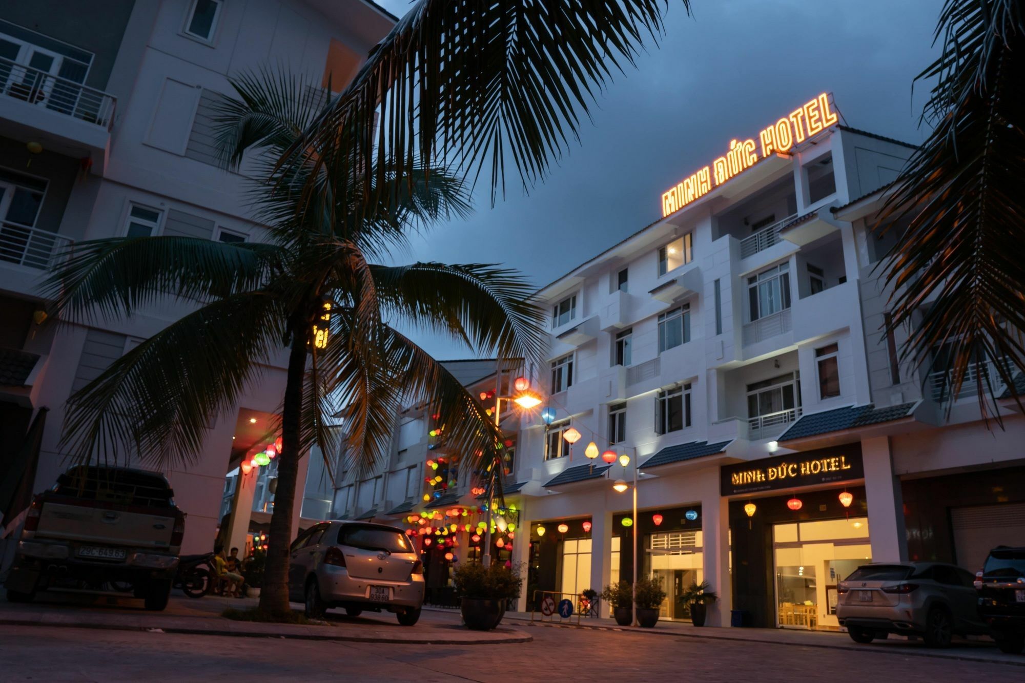 Minh Duc Hotel Ha Long Exterior photo